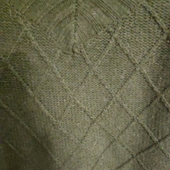 NWOT Sweater V Neck Argyle Pattern Hunter Green SZ M - Picture 3 of 5